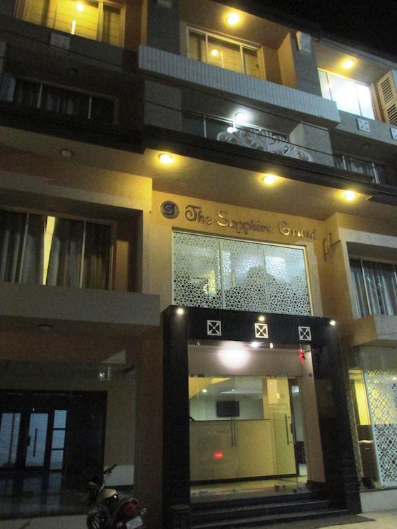 萨菲尔格兰德酒店 瓦拉纳西 外观 照片