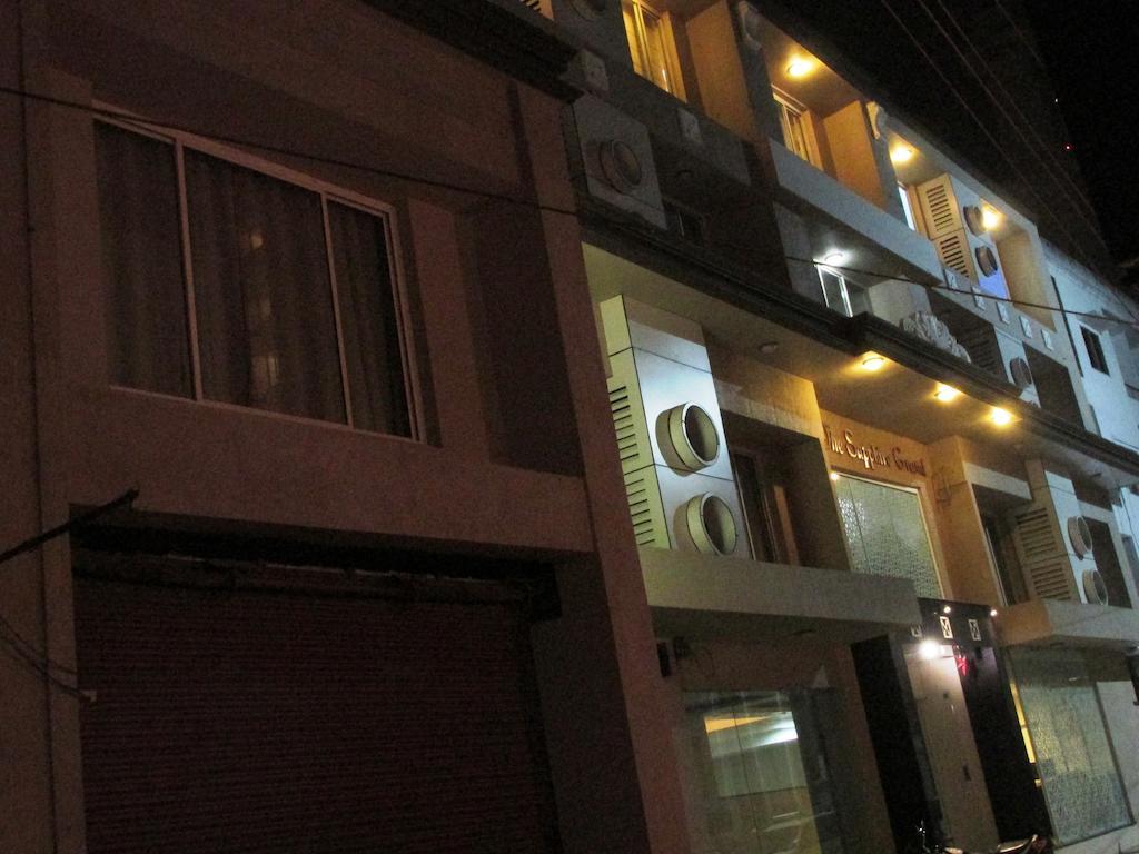 萨菲尔格兰德酒店 瓦拉纳西 外观 照片